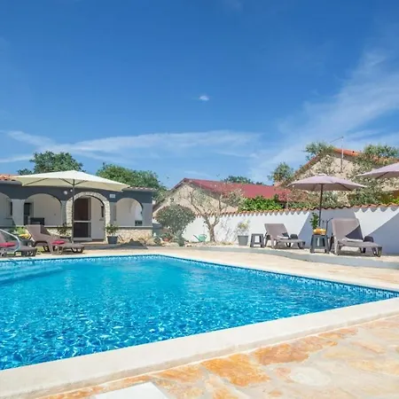 Holiday Davor Casa de Férias Ližnjan