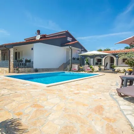 Casa de Férias Holiday Davor *